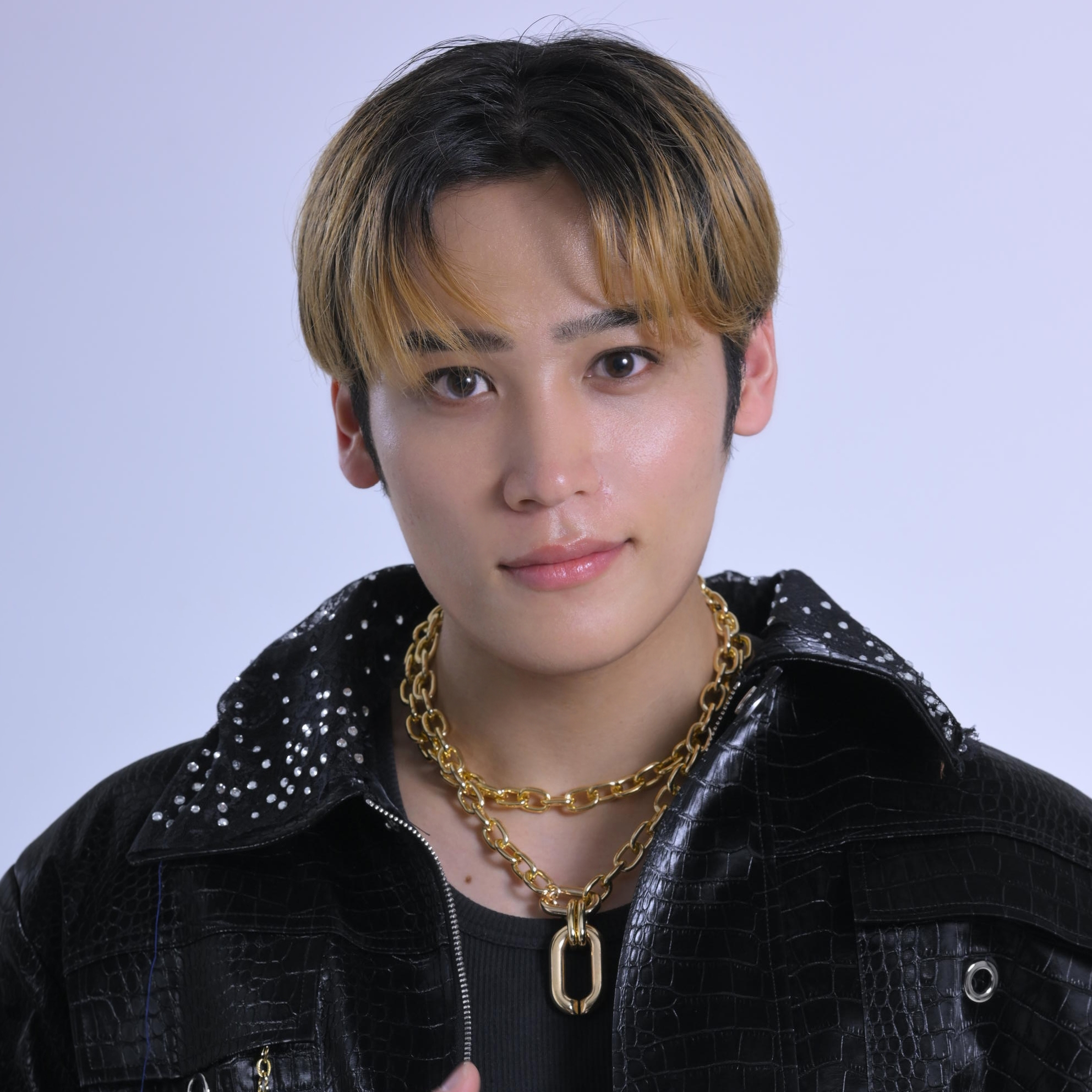 輝星 孝樹 | VISCA ENTERTAINMENT